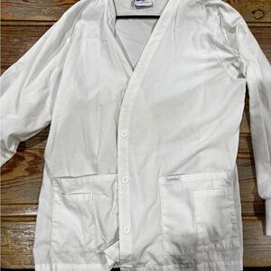 Landau Women’s White Scrub Jacket